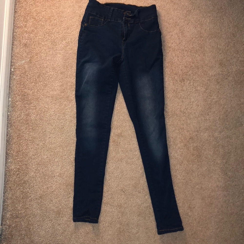 Size 2 Dark Wash Skinny Jeans